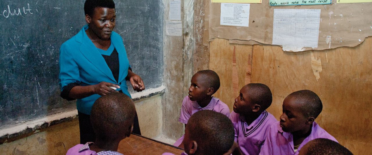 A midwife presents at a SRHR workshop to students at Secondary School in Kampala, Uganda.