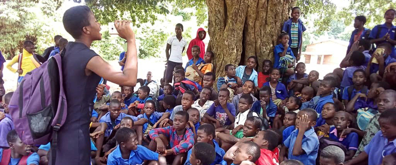 Tisungane Sitima at Mwayi primary school