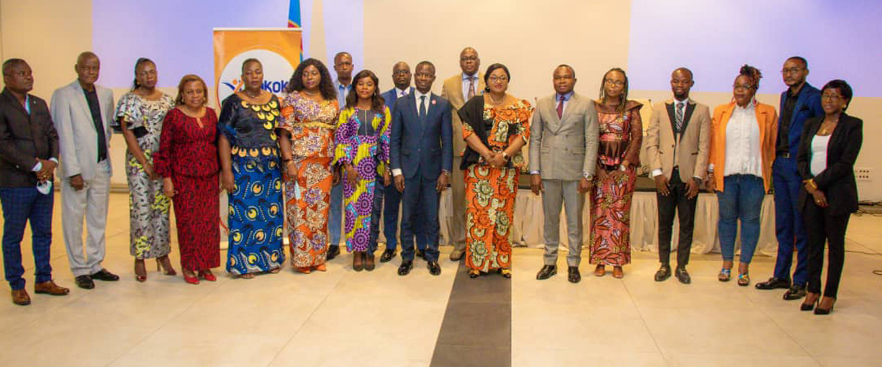 00-A-DRCDiaglogue Ipas DRC trains women to produce reusable sanitary napkins.