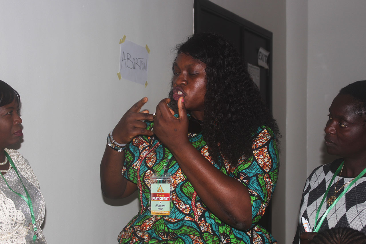Helen Beyioku-Alase shares to group about gaps in SRHR access for deaf women in Nigeria.