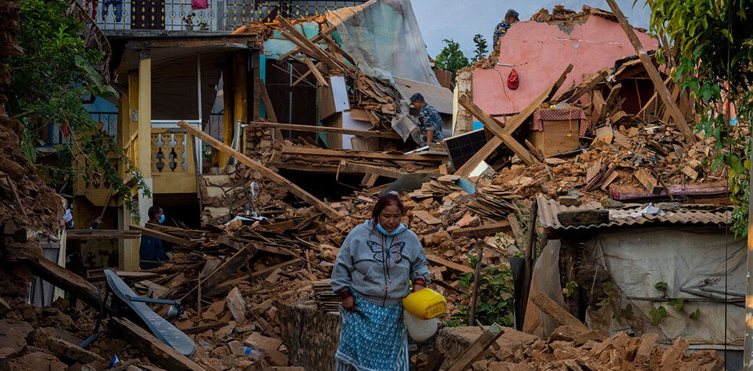 Reproductive health is suffering after Nepal’s recent earthquake. Ipas is bringing solutions.